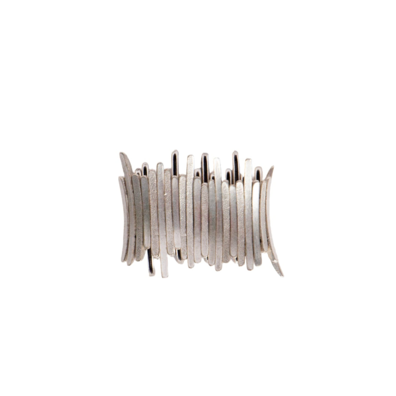 ÉLAN SCULPTURAL SILVER CUFF