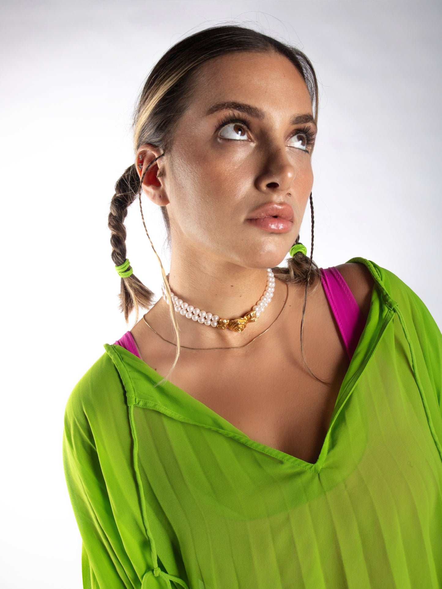 GIVENCHY VINTAGE ÇİÇEKLİ TOKALI İNCİ GERDANLIK