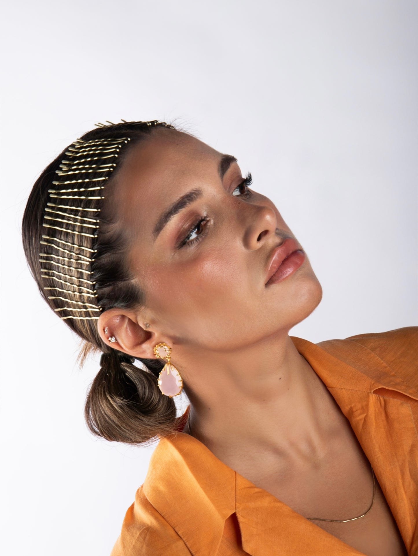 GÜL KUVARS DAMLA KÜPELER