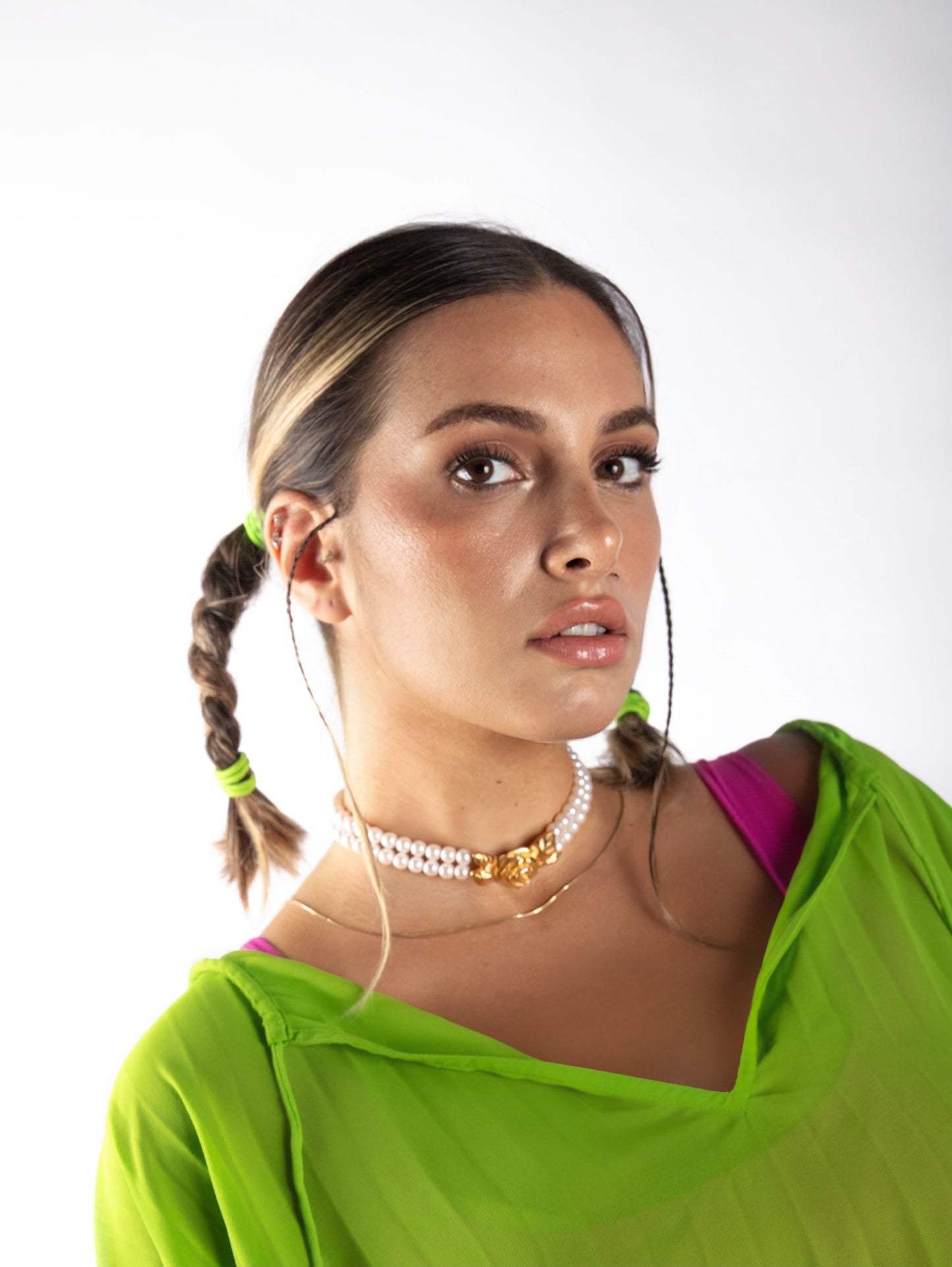 GIVENCHY VINTAGE ÇİÇEKLİ TOKALI İNCİ GERDANLIK