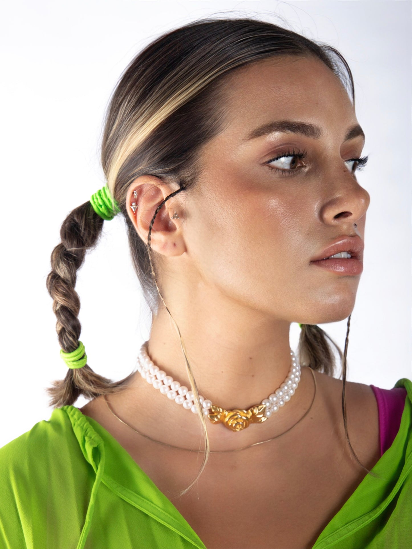 GIVENCHY VINTAGE ÇİÇEKLİ TOKALI İNCİ GERDANLIK