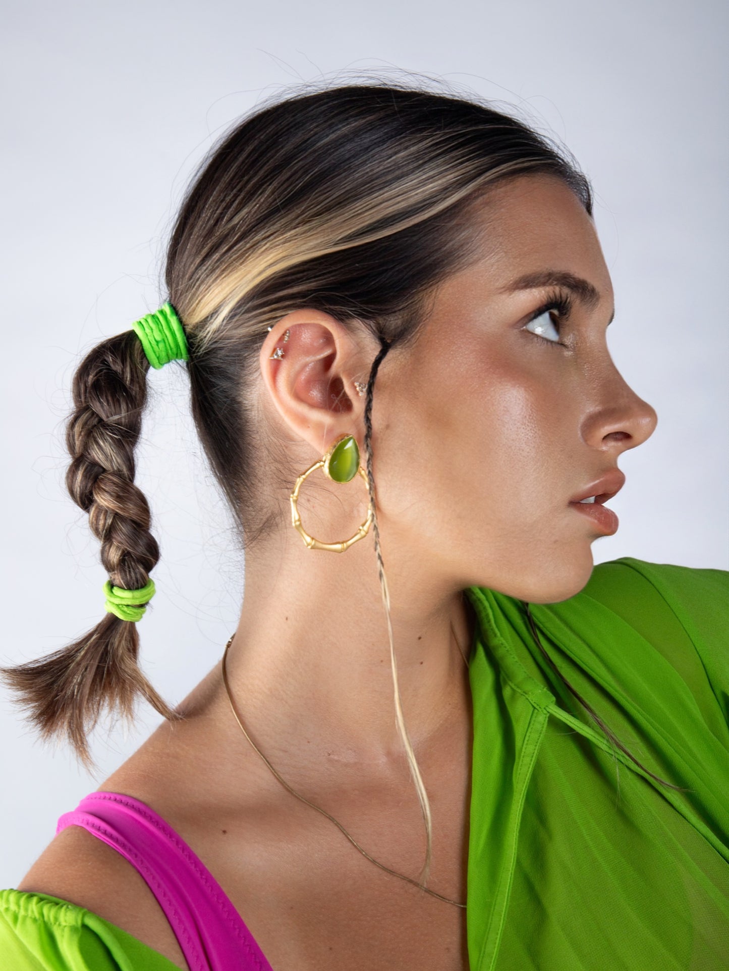 YEŞİL YEŞİM HALKA KÜPELER