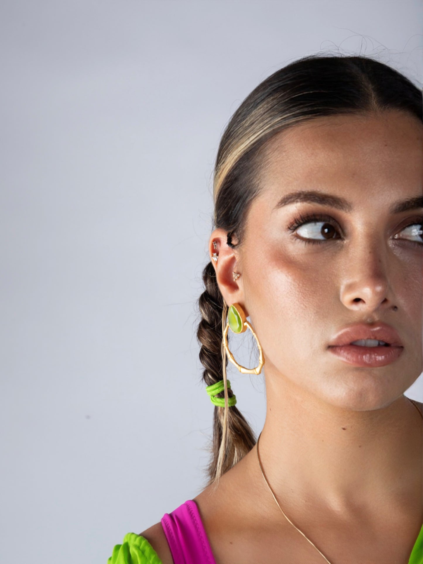 YEŞİL YEŞİM HALKA KÜPELER