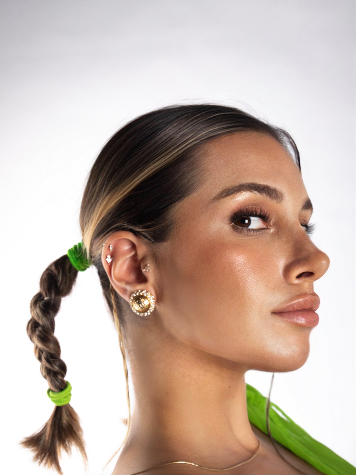 GIANNI VERSACE VINTAGE MEDUSA KRİSTAL KLİPSLİ KÜPELER