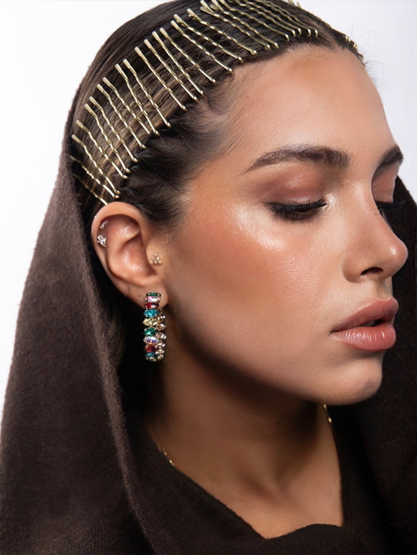 GÖKKUŞAĞI KRISTAL HALKA KÜPELER